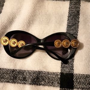 Versace sunglasses 🕶